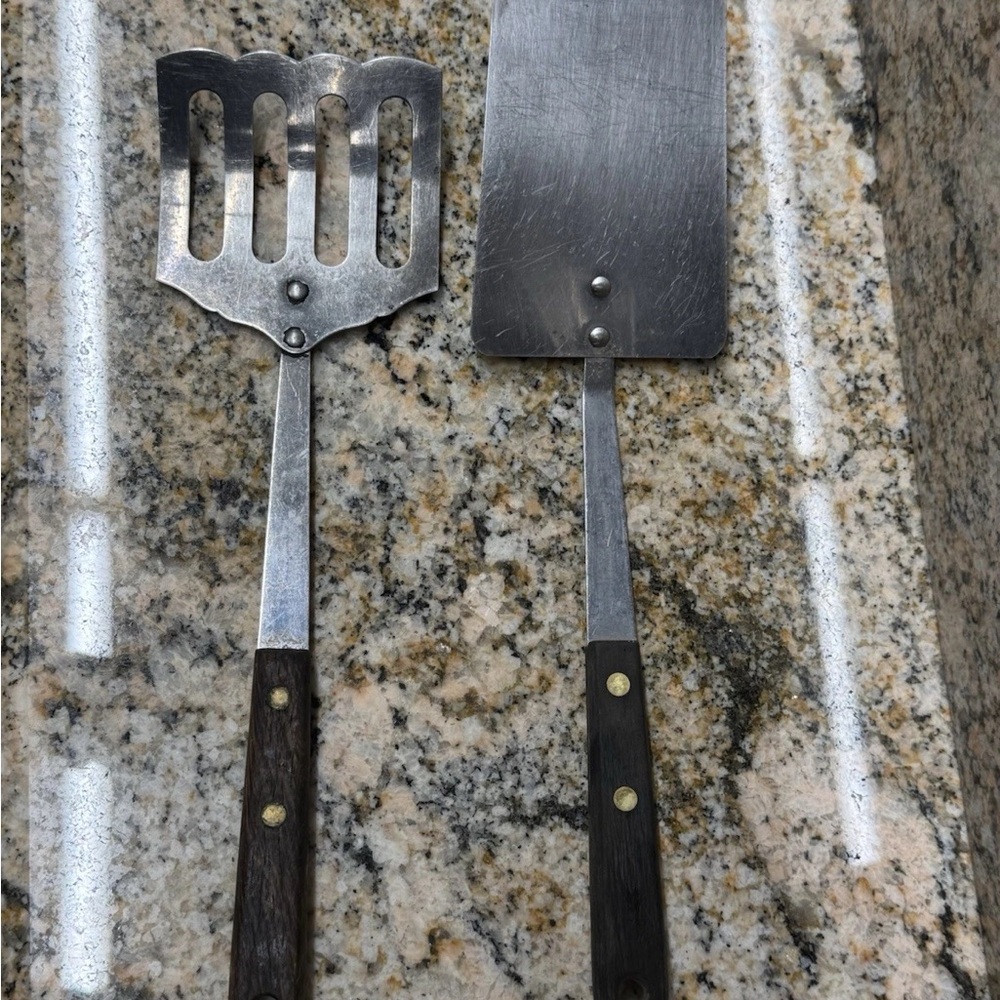 Classic Stainless Steel Spatula Set with Dark Wood Handles - Kitchen Essential